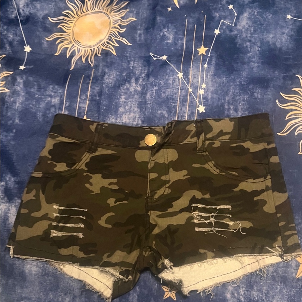 Camo Green Women's Shorts